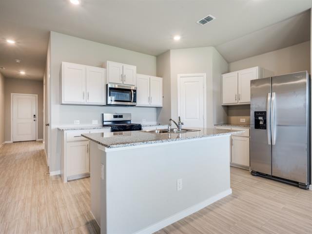 Building Photo - 1609 Cansler Dr