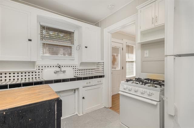 Building Photo - 2112 McMillan Ave