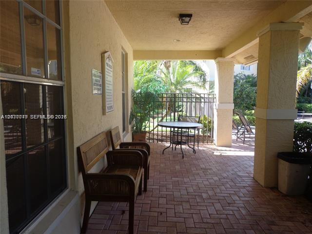 Building Photo - 1267 SW 46th Ave