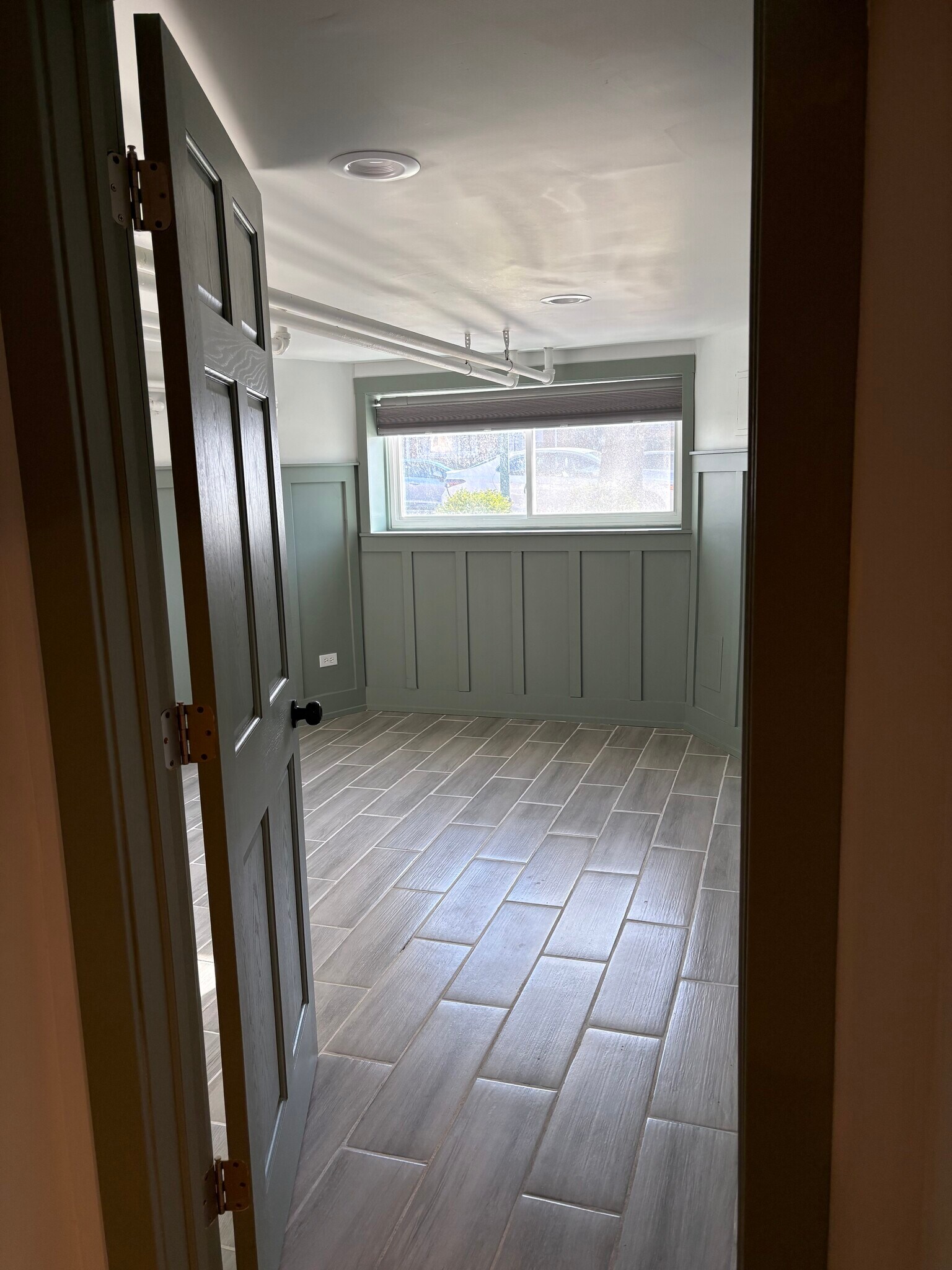 Bedroom - 4912 N Mason Ave