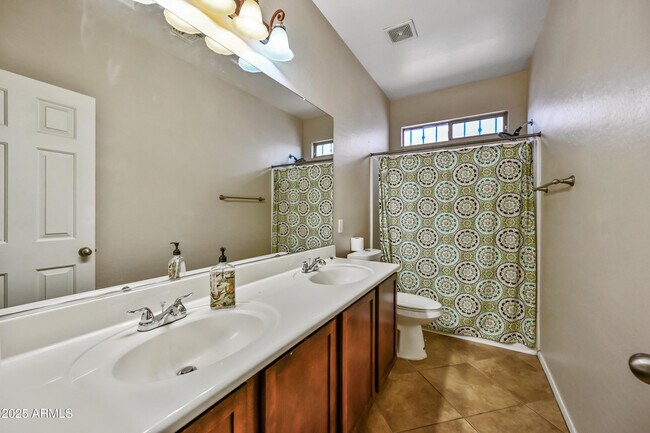 Building Photo - 7303 S 54th Dr