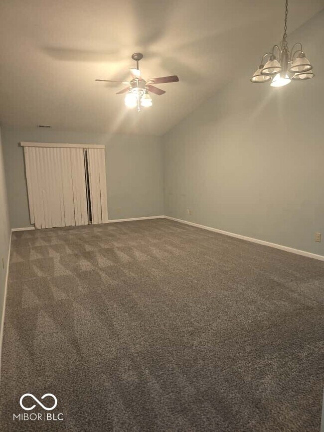 Building Photo - 8209 Twin River Dr