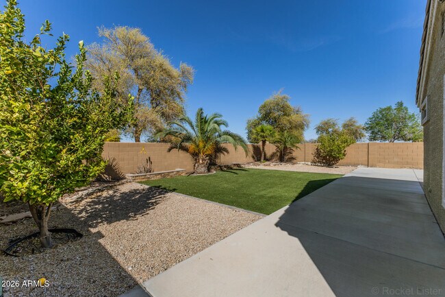 Building Photo - 23538 W Grove Cir