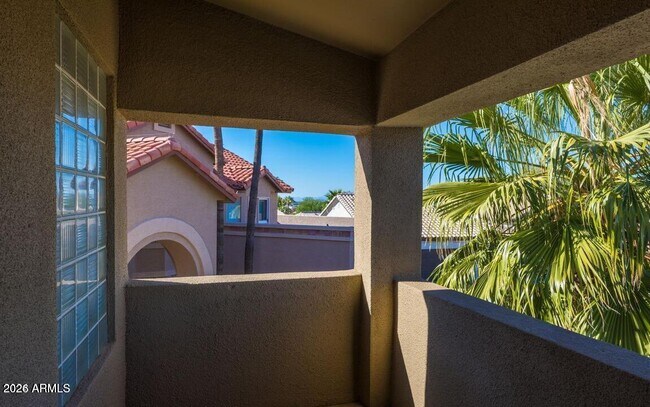 Building Photo - 1617 E Tierra Buena Ln