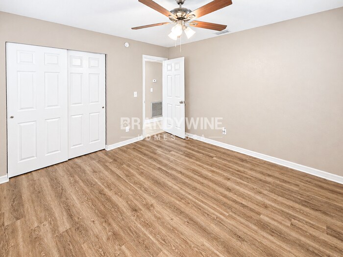Building Photo - 11103 N 27th St