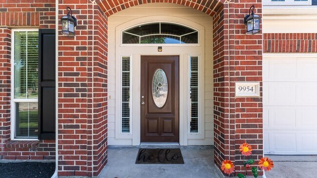 Building Photo - 9954 Knob Hollow Way