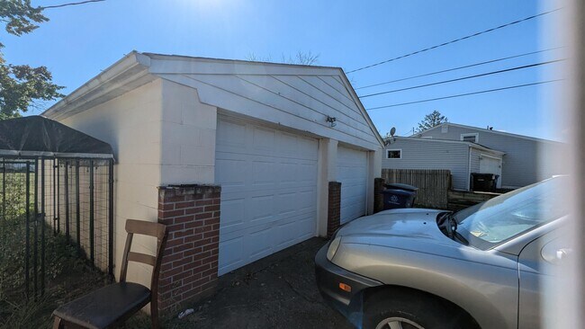 Building Photo - 3713 Arnelle Rd