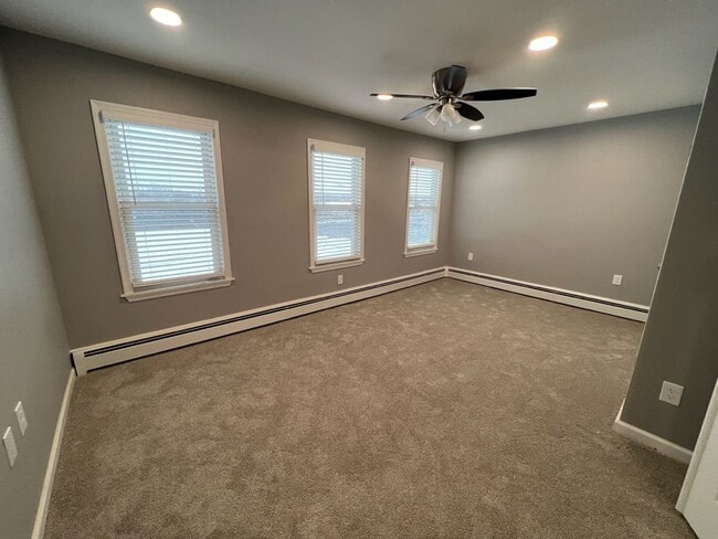 Building Photo - Awesome 3 bedroom 1.5 bath in Lower Macung...
