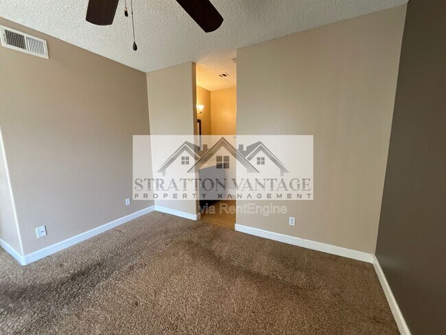 Building Photo - 1825 W Ray Rd