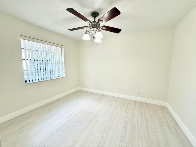 Building Photo - 8686 Eagle Run Dr