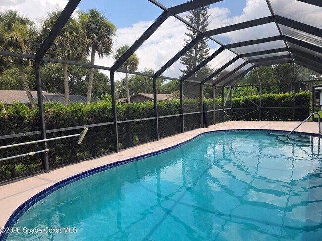 Building Photo - 1825 Fox Bay Dr