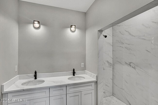 Building Photo - 938 Alderside St