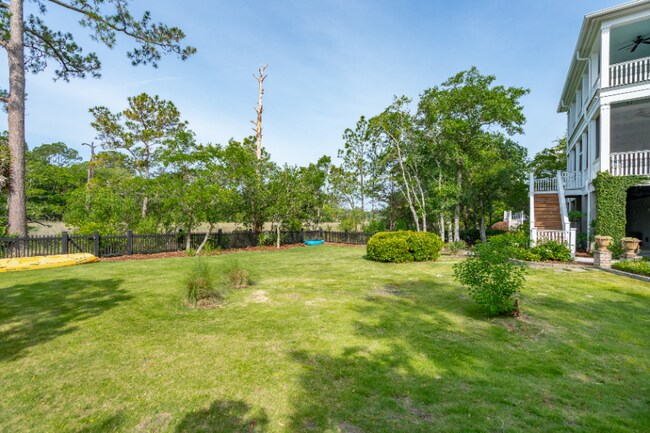 Building Photo - 6BD/5BA Custom Home for Lease in Daniel Island Park