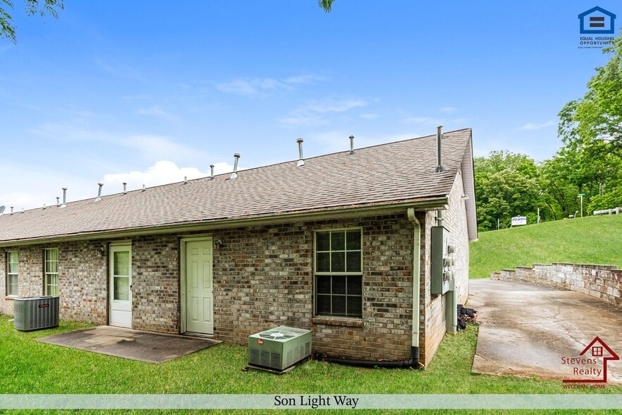 Building Photo - 6473 Son Light Way