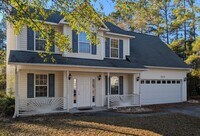 Building Photo - 717 Windsor Dr SE