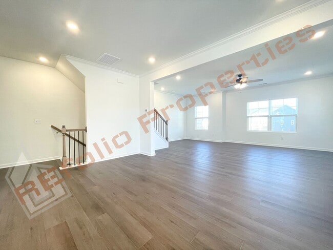 Building Photo - Rental Resort Living! Gorgeous End Unit 3 Story 4 bedroom, 3.5 bathroom Bradley Townhome With Man...