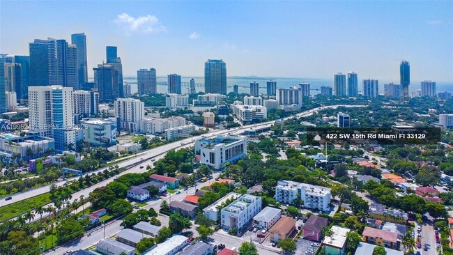 Building Photo - 420 SW 15th Rd