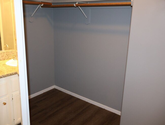 Building Photo - Single Story remodeled home