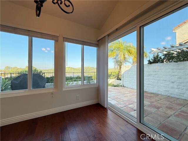 Building Photo - 9 La Quinta