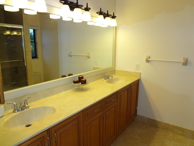 Building Photo - 22442 Sea Bass Dr