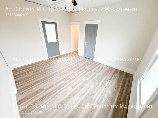 Building Photo - 499 S Detroit St