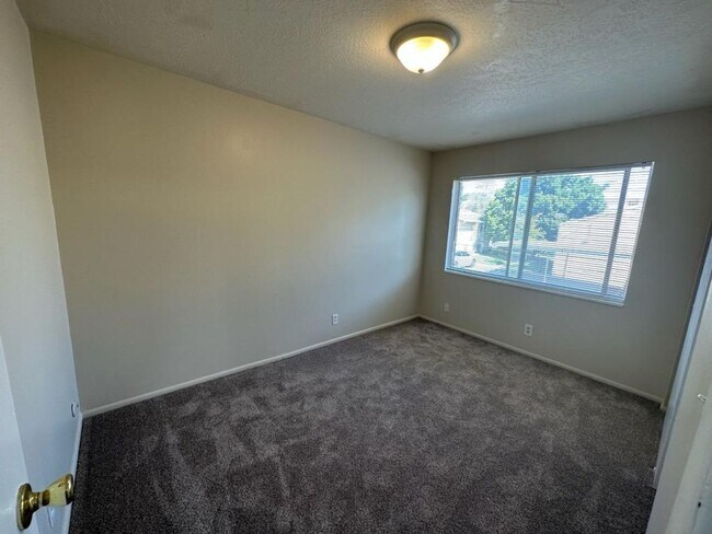 Building Photo - 4642 S Arlington Park Dr
