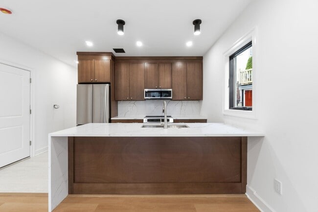 Building Photo - 685 JFK Blvd E