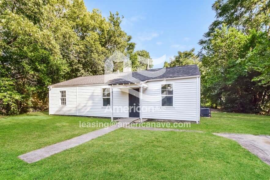 Building Photo - 7030 Sprott St