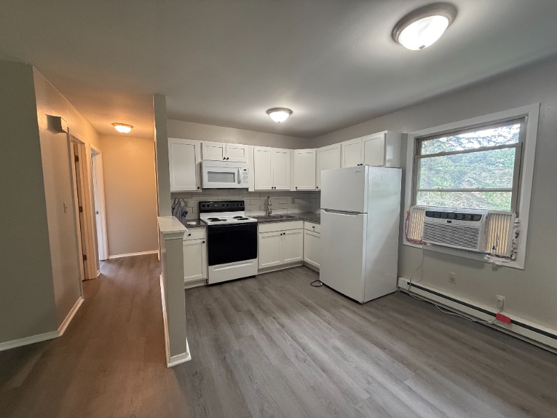 Building Photo - 2918 Sunnyside Dr