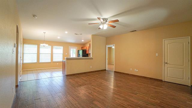 Building Photo - 2110 Rose May Dr