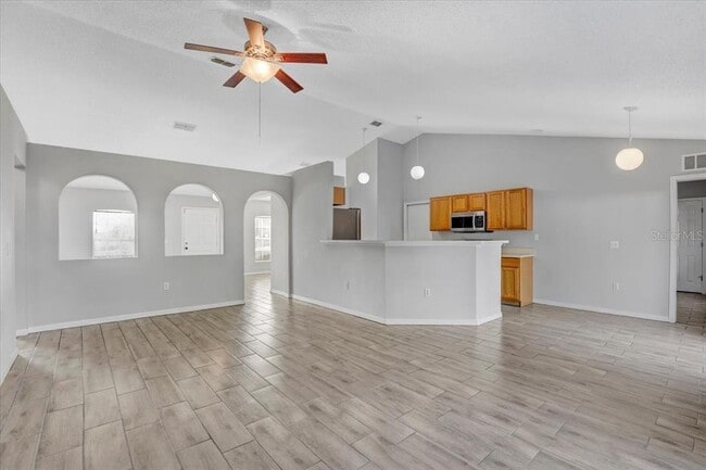 Building Photo - 5396 Berrien Ave