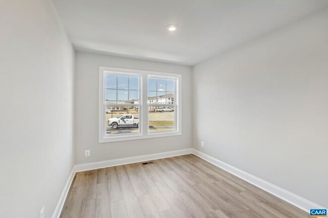 Building Photo - 5022 Lindley Pl