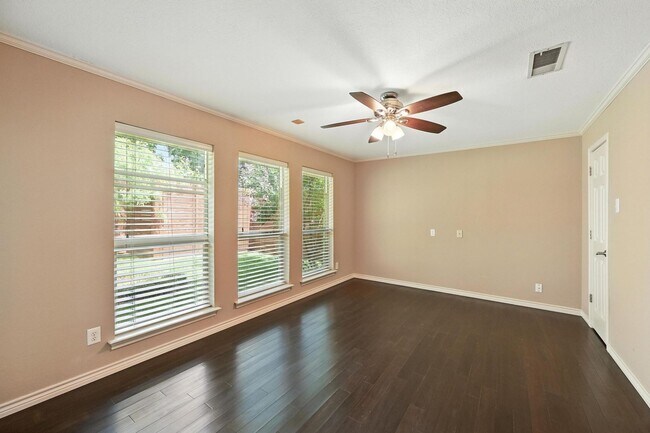Building Photo - Stately 4-Bedroom Estate Home in Prestigio...