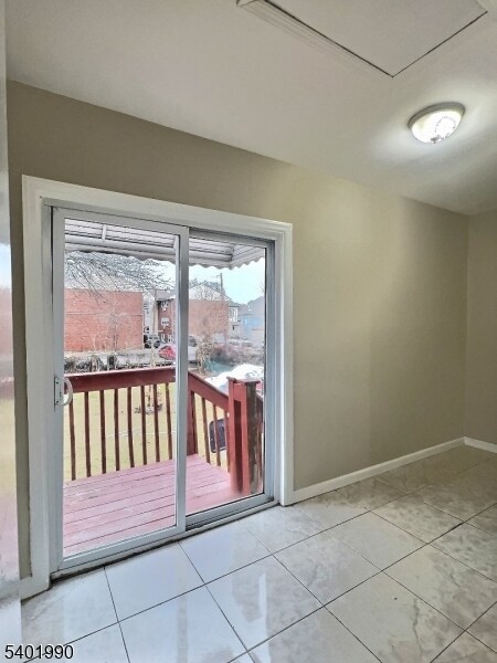 Building Photo - 581 Walnut St