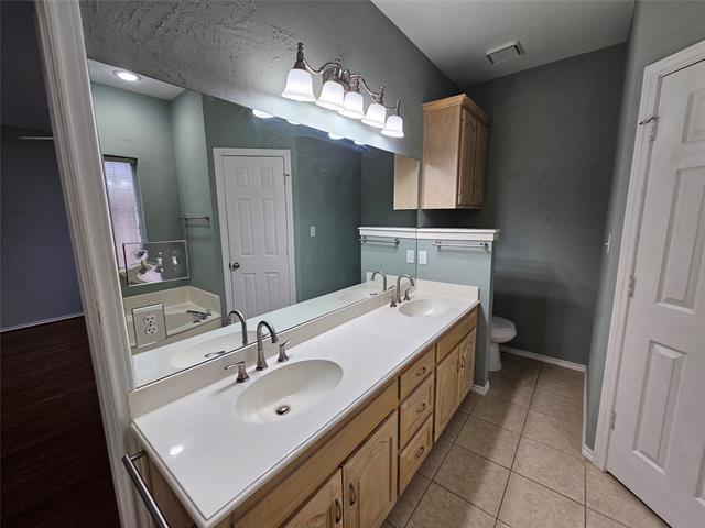 Building Photo - 2544 Cattail Ln