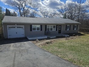 Building Photo - 3 Plymouth Rock Ct