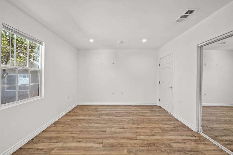 Building Photo - 6712 Cedros Ave