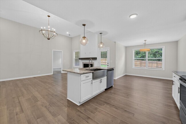 Building Photo - Like New Three Bedroom with Bonus!