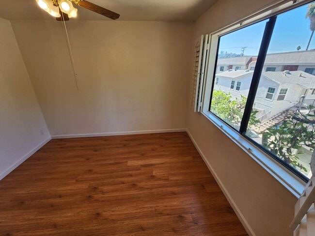 Building Photo - 1502 Rock Glen Ave