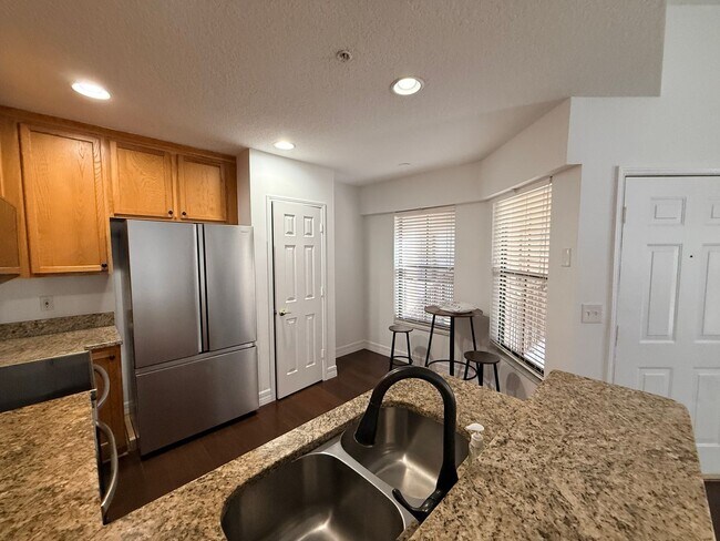 Building Photo - 707 Westpark Way