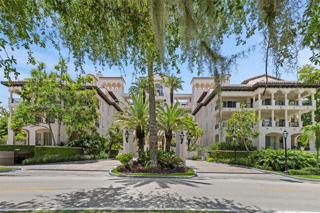 Building Photo - 19122 Fisher Island Dr