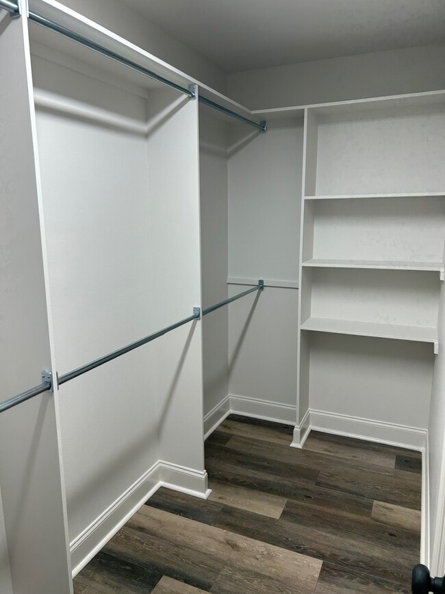 Building Photo - 70372 C St