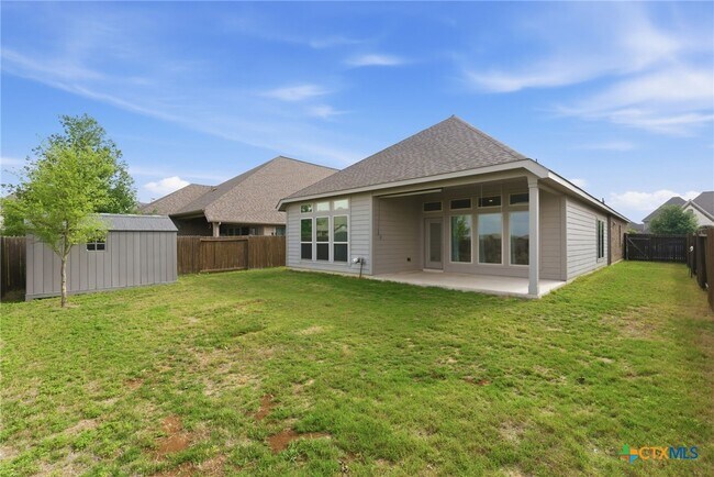 Building Photo - 2940 Coral Way