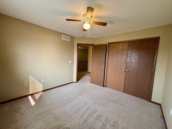 Building Photo - Room to Live, Space to Enjoy – 4 Bed / 2.5...