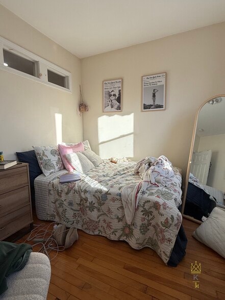 Building Photo - 60 Egmont St