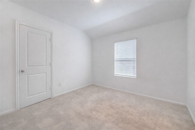 Building Photo - 2904 Cordova Hl Dr