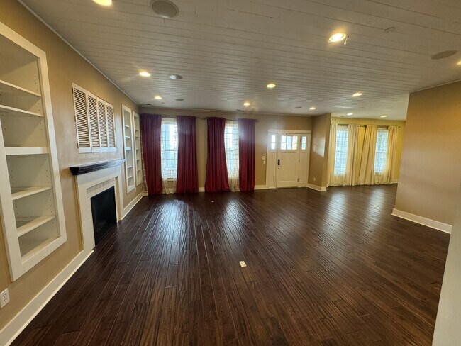 Building Photo - 9504 Purple Sage Rd