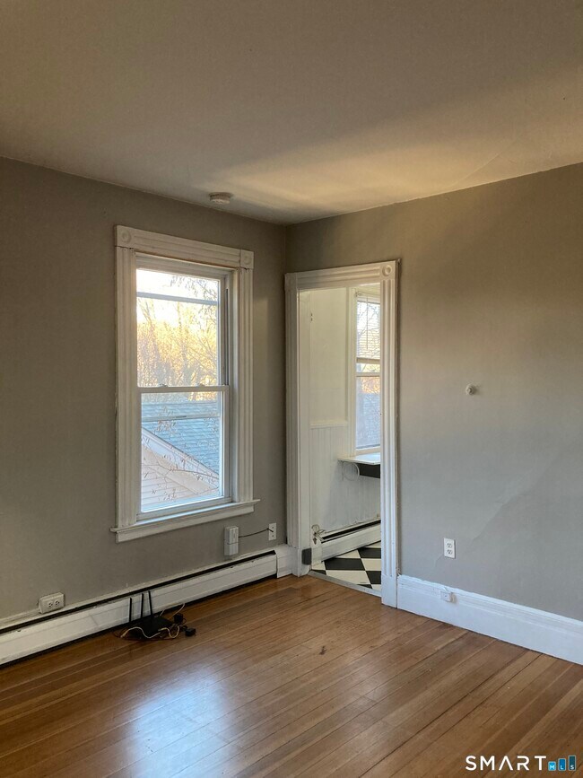 Building Photo - 192 Foster St