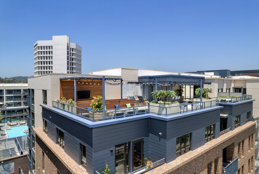 Rooftop Deck - AMLI Old Pasadena