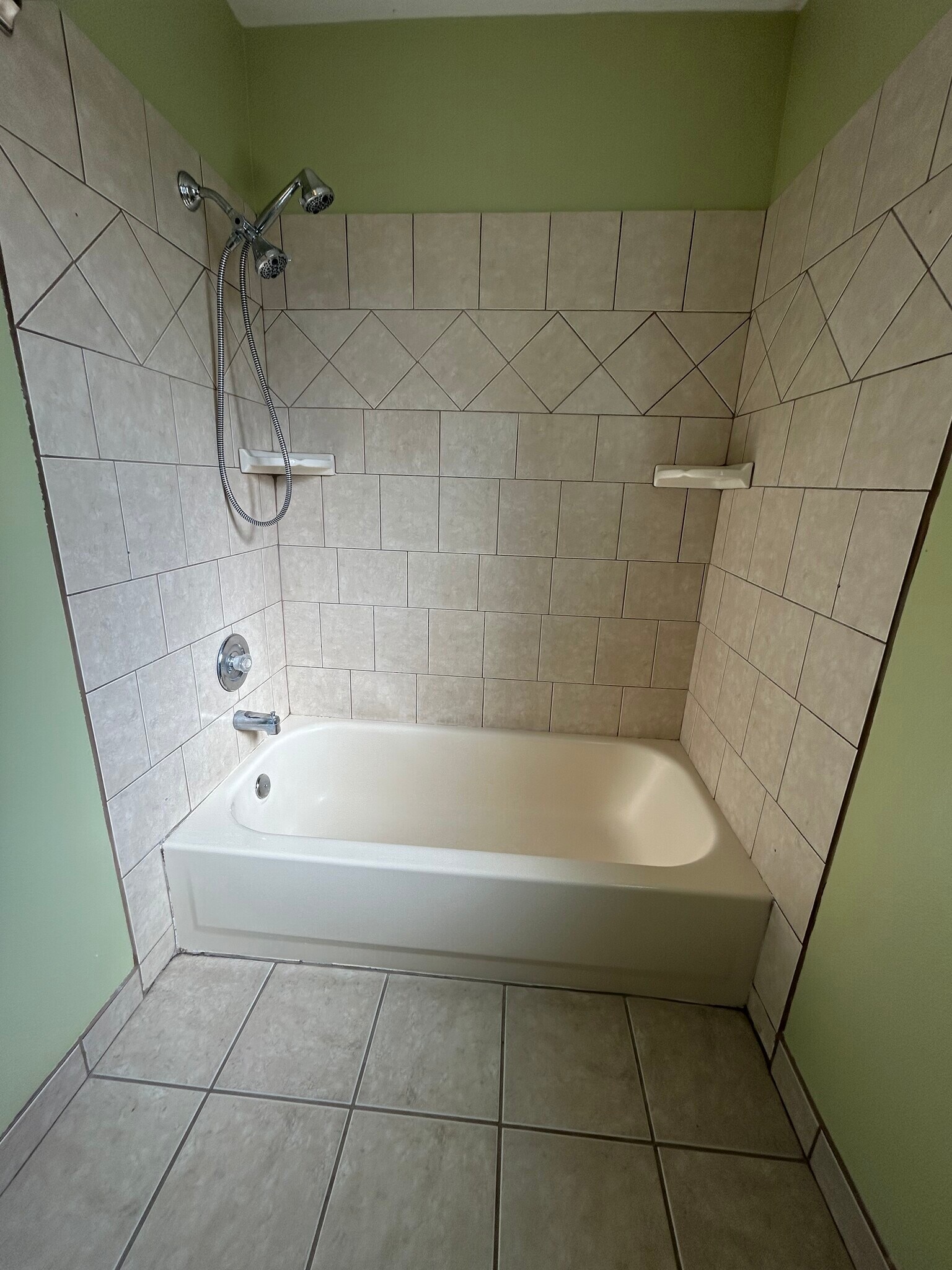 Building Photo - 2120 Keystone Ave